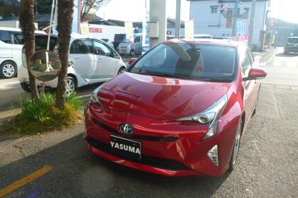 トヨタ　プリウス